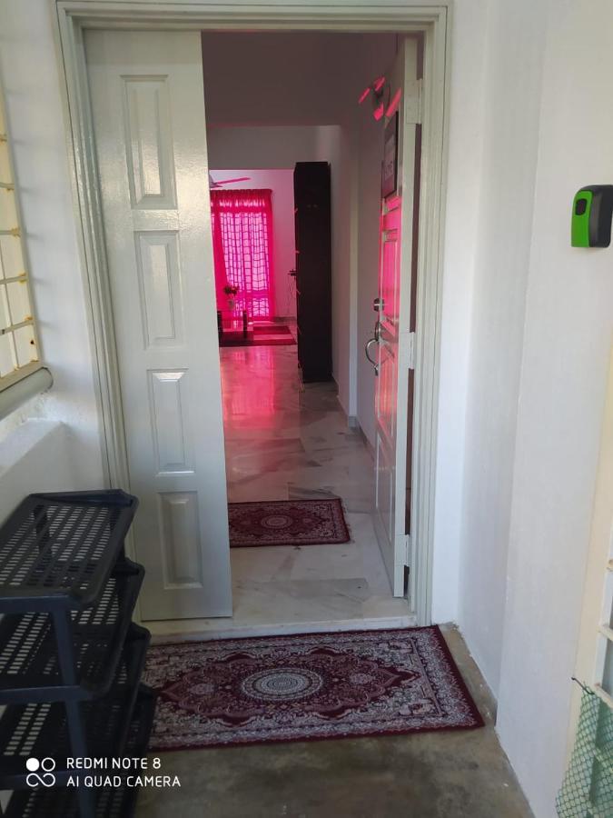 Pd Laguna Homestay Red بورت ديكسون المظهر الخارجي الصورة
